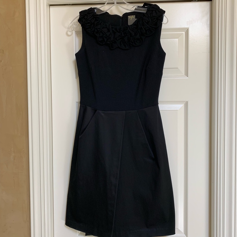 Taylor - Size 2 - Sleeveless LBD